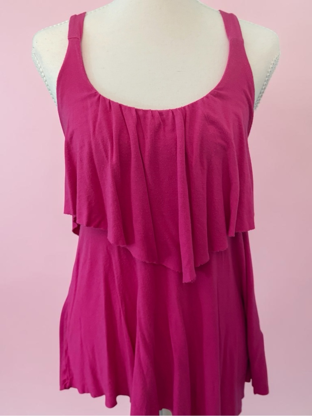 Suzy Shier Magenta Ruffle Tank Top Medium